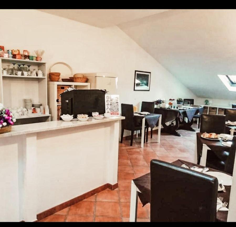 Hotel Plaza Калтанисета Екстериор снимка