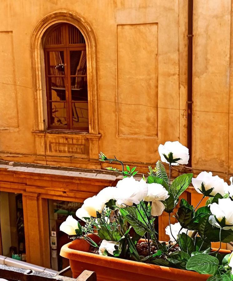 Hotel Plaza Калтанисета Екстериор снимка
