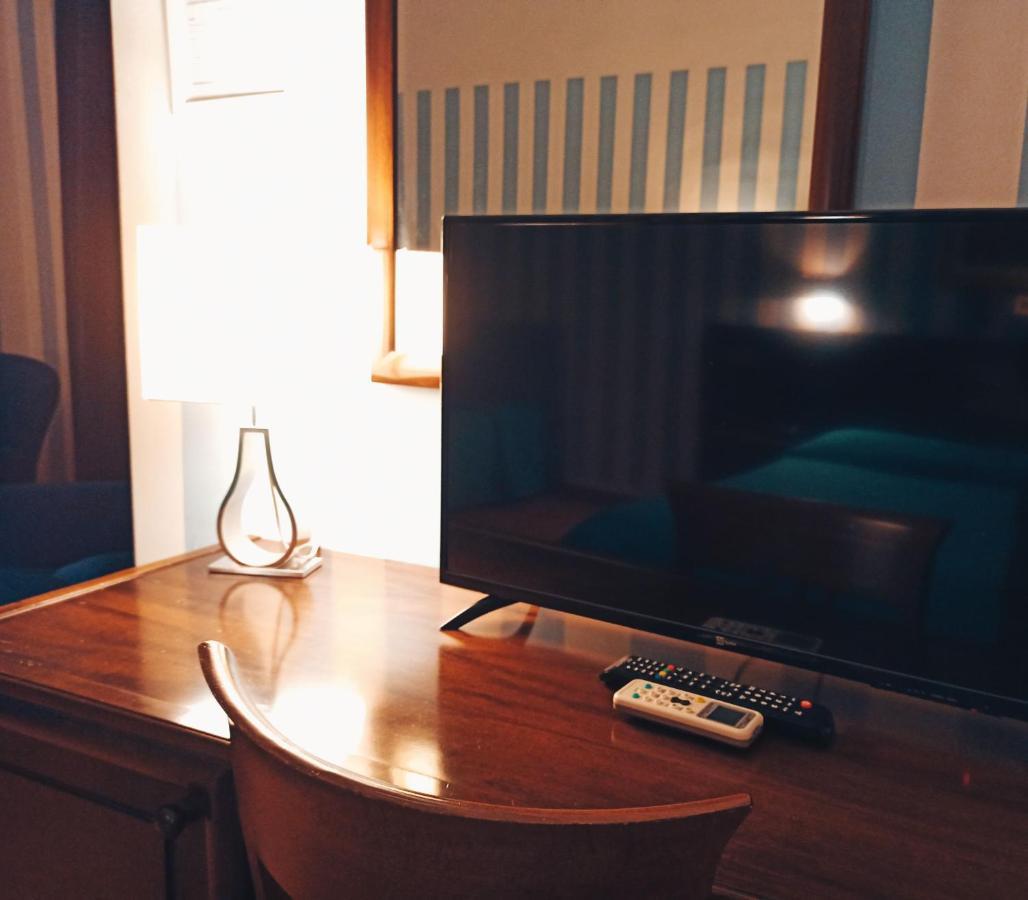 Hotel Plaza Калтанисета Екстериор снимка